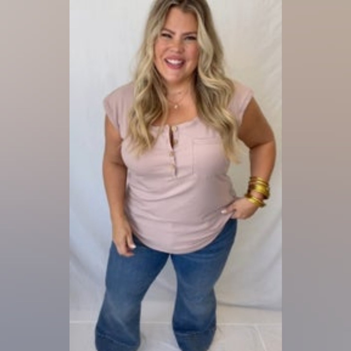 Blakeley henley top in ash mocha short sleeves with button up front ribbed NEW